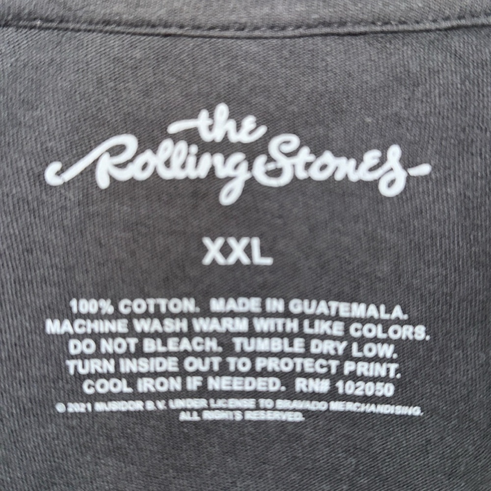 Gray, Rolling Stones T shirt